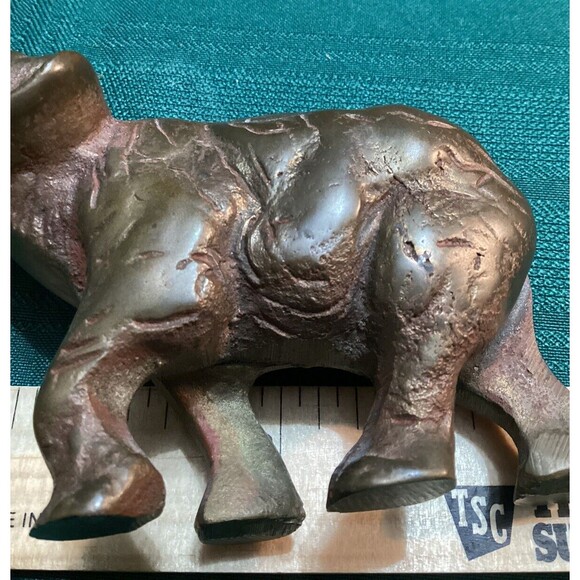 Tiny Vintage Brass Elephant Small Statue Sculpture Paper Weight Home Decor - Picture 7 of 9